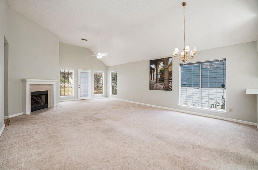 1067 Ashbury Dr, Decatur GA  30030-4171 exterior