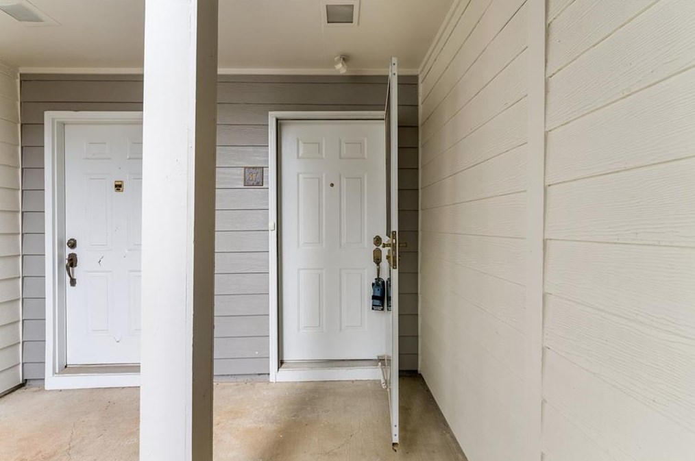 87 Fair Haven Way, Smyrna, GA 30080-8090