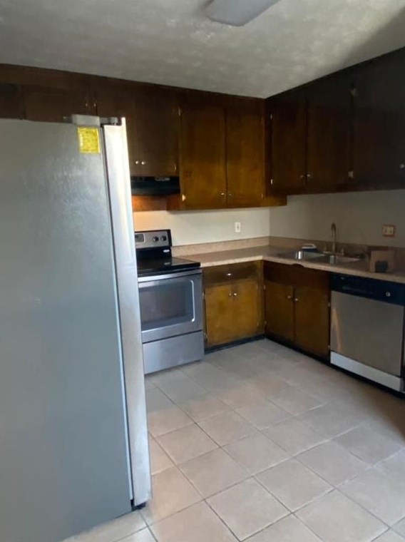 290 Winding River Dr, Atlanta GA  30350-1962 exterior