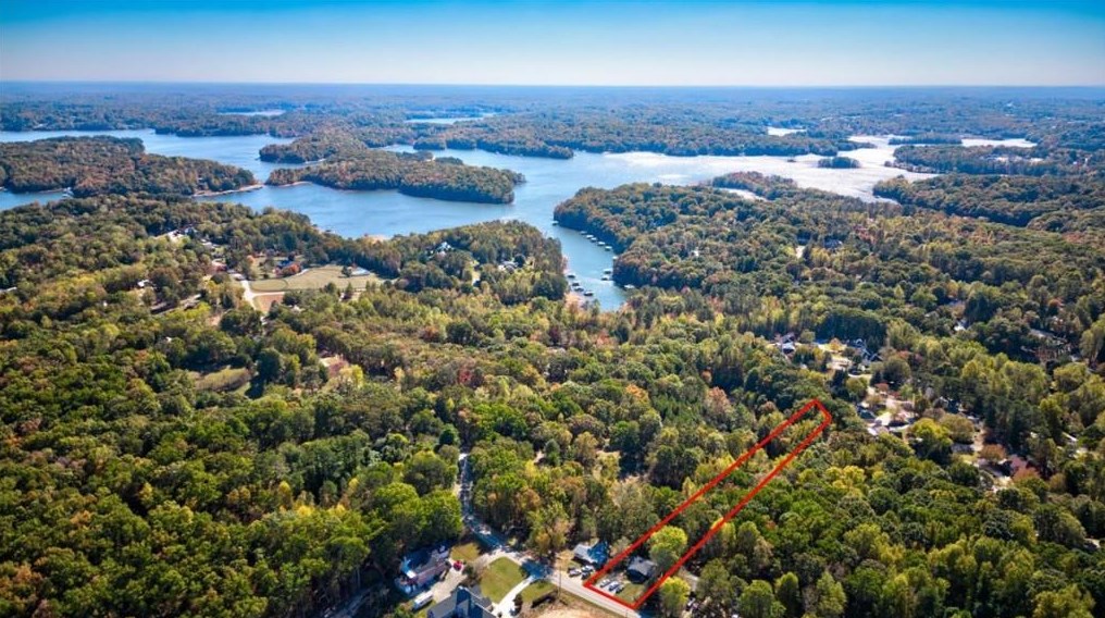 3740 Cochran Rd, Gainesville, GA 30506