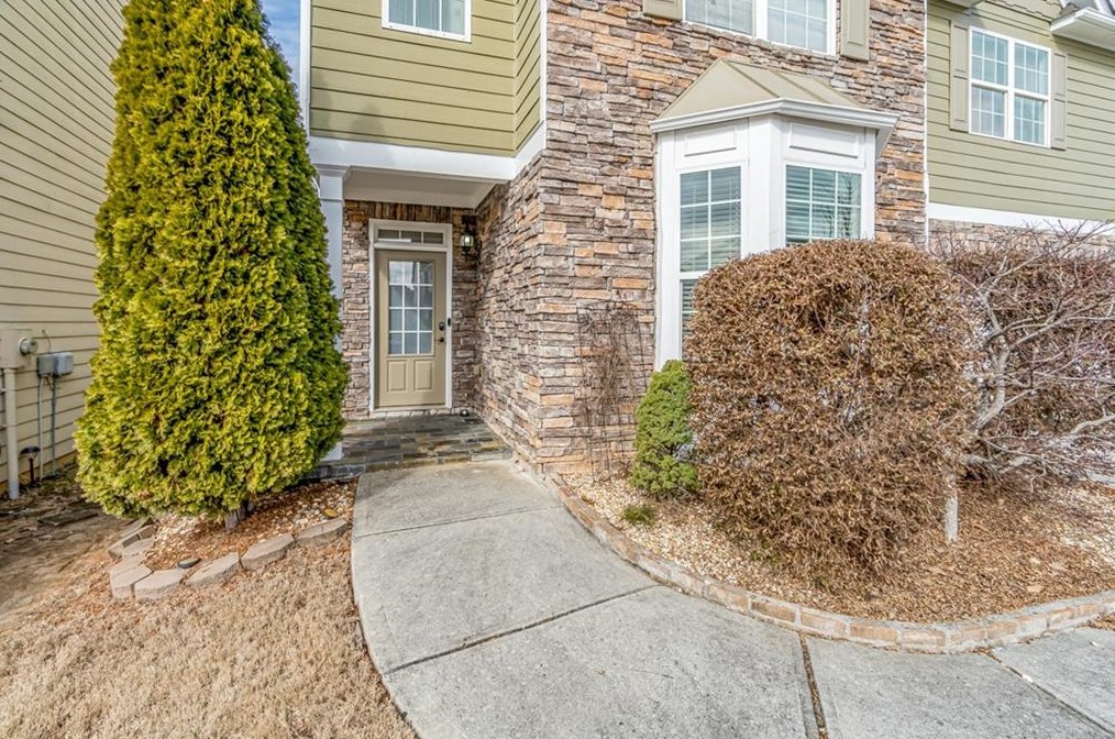 3317 Drayton Manor Run, Lawrenceville GA  30046-9408 exterior