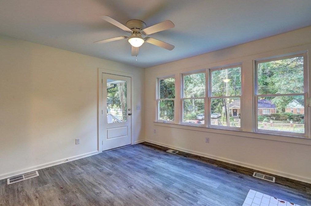 259 Whitaker Cir, Atlanta GA  30314-1623 exterior