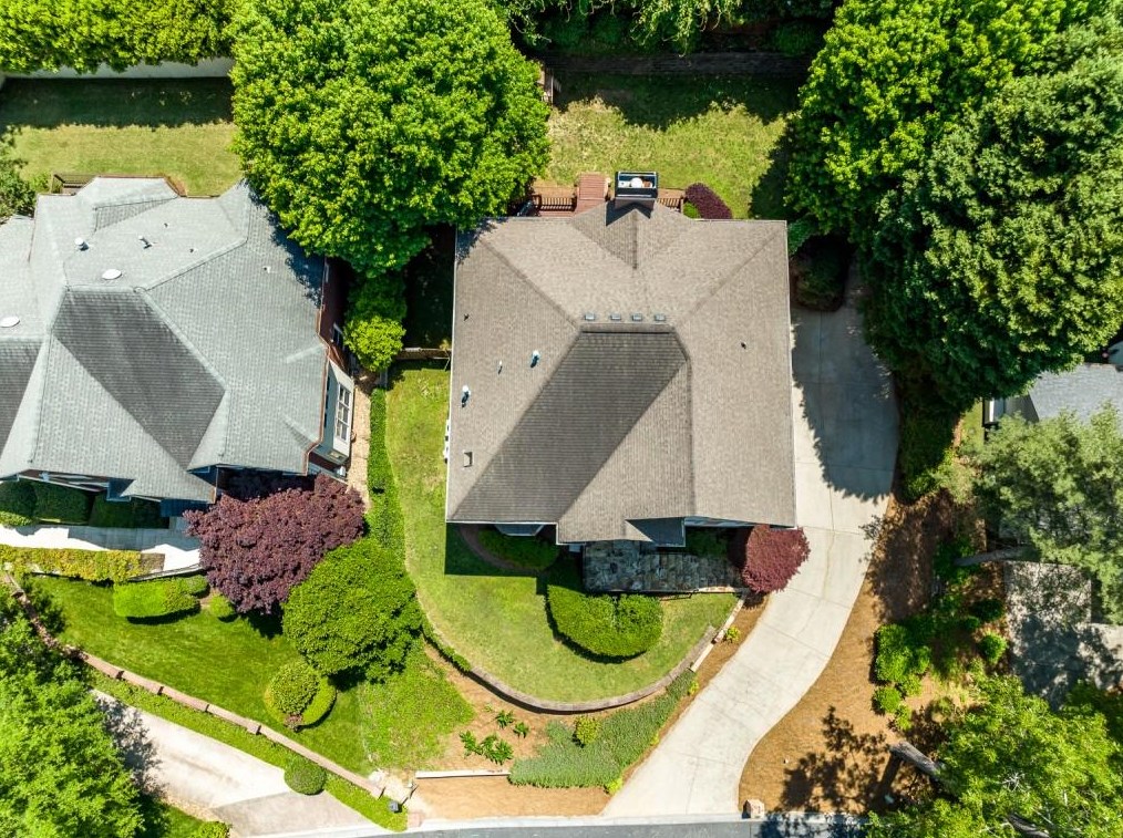 5 Wieuca Trce, Atlanta GA  30342-3856 exterior