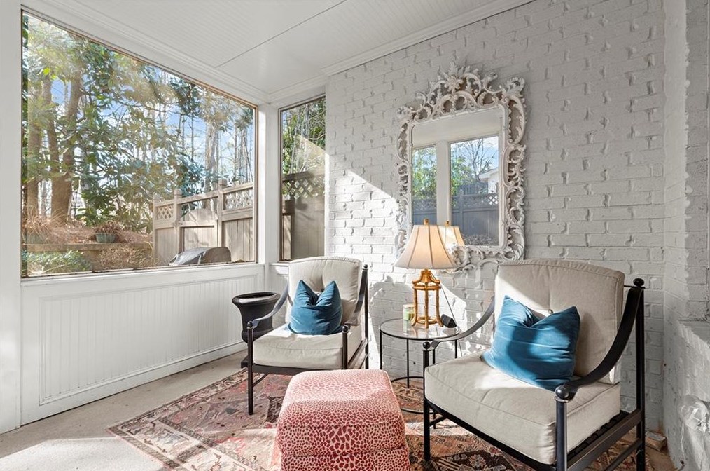 211 Nottaway Ln, Alpharetta GA  30009-2285 exterior