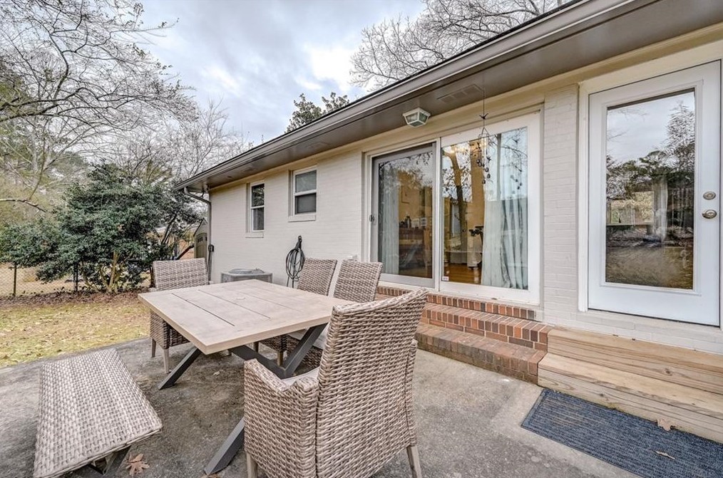3499 Dunn St, Smyrna GA  30080-7926 exterior