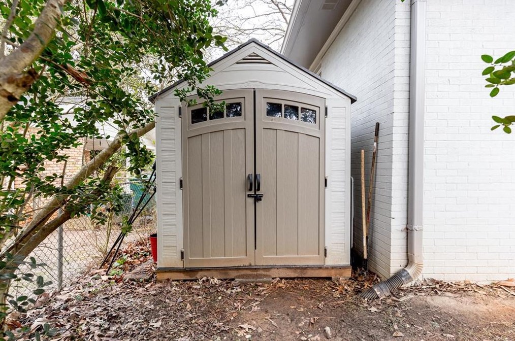 3499 Dunn St, Smyrna GA  30080-7926 exterior