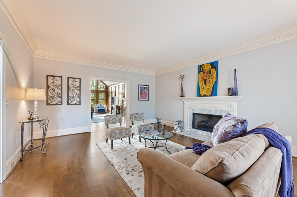 8415 Valemont Dr, Atlanta GA  30350-2847 exterior