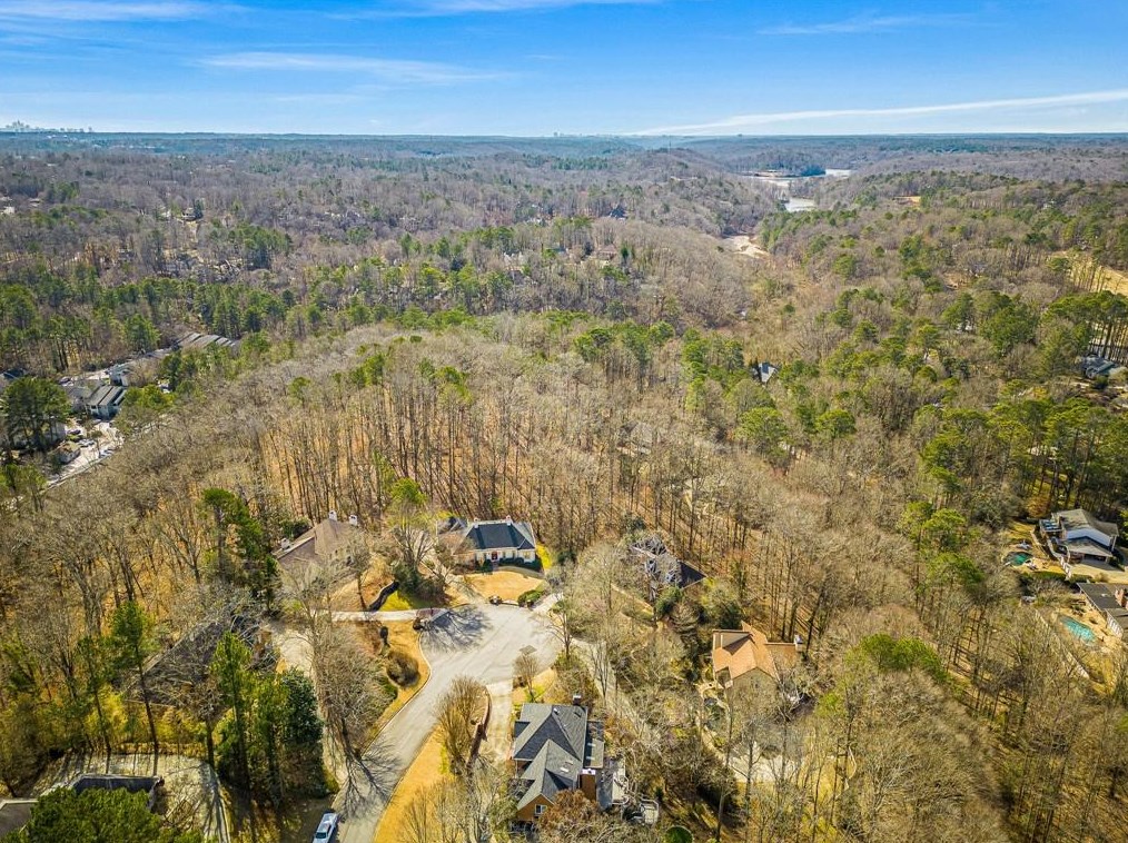 8415 Valemont Dr, Atlanta GA  30350-2847 exterior
