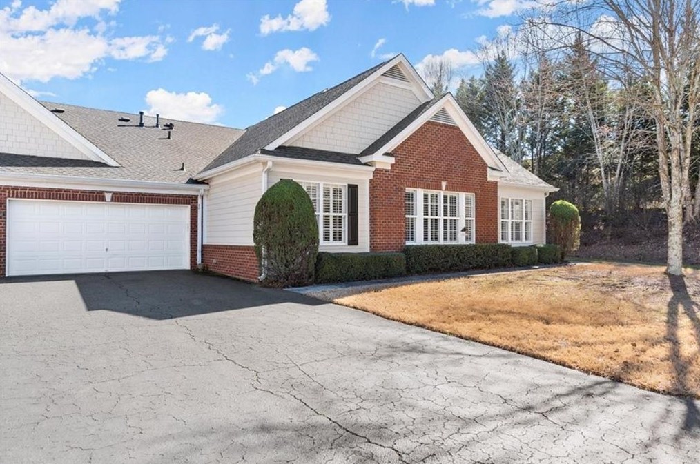 3063 Oakside Cir, Alpharetta GA  30004-4299 exterior