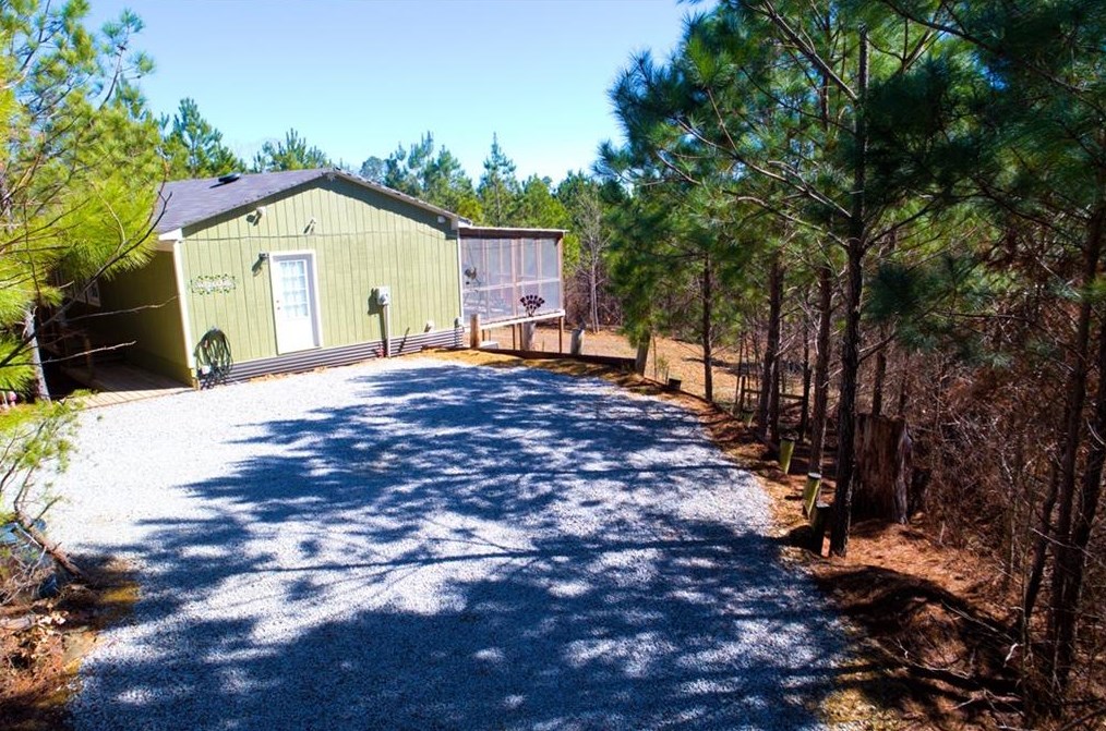 1211 Pope Lake Rd, Buchanan, GA 30113