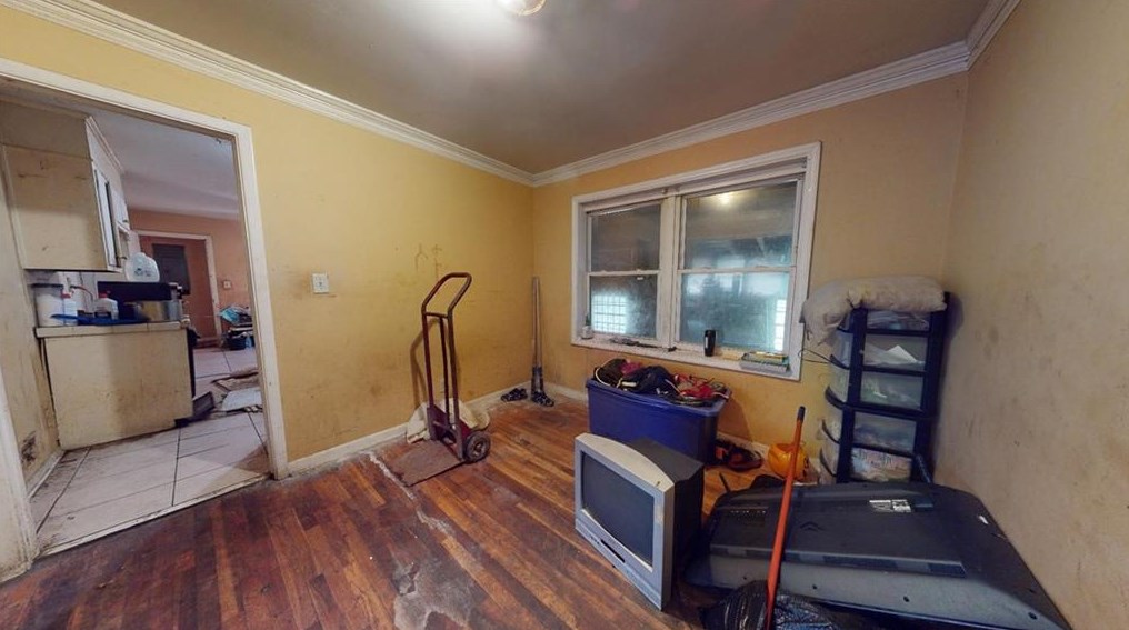 4006 Hilda Cir, Decatur GA  30035-1103 exterior