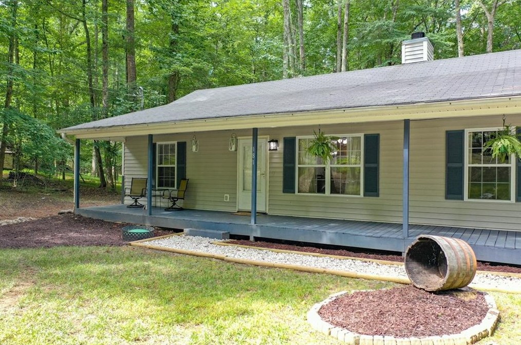 181 Pinebrook Dr, Waleska, GA 30183