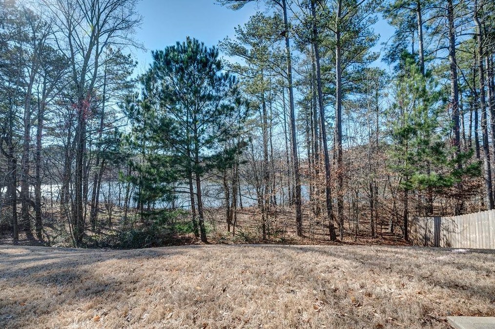 2777 Lakeview Walk, Decatur GA  30035-4061 exterior