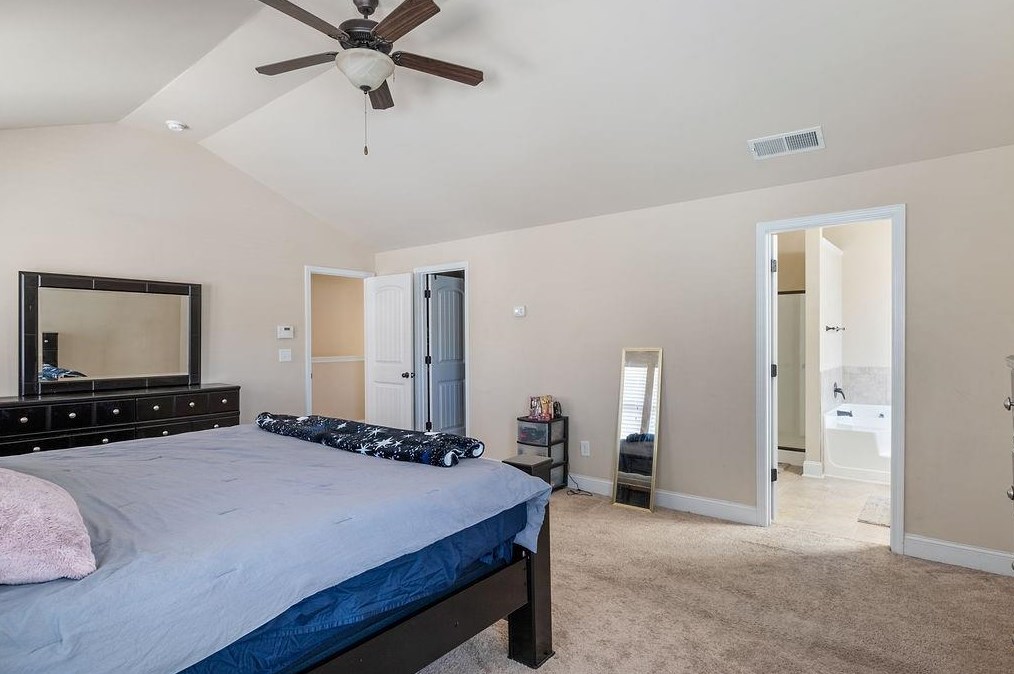 2777 Lakeview Walk, Decatur GA  30035-4061 exterior