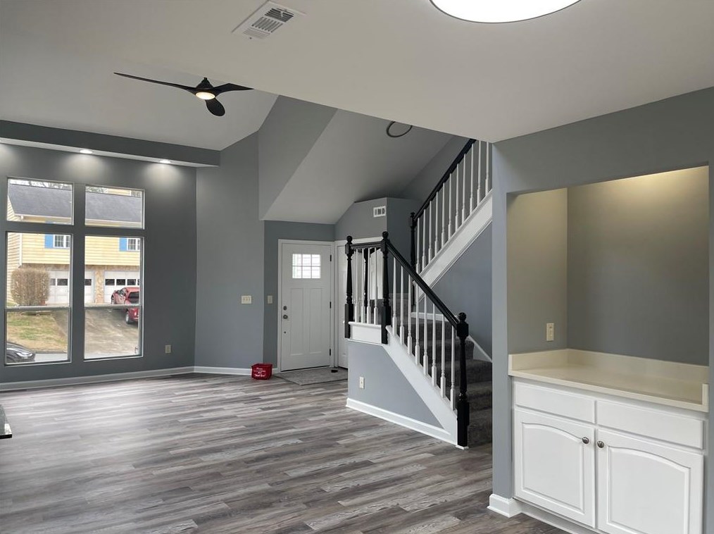 2243 Hampton Dr, Decatur GA  30035-3633 exterior