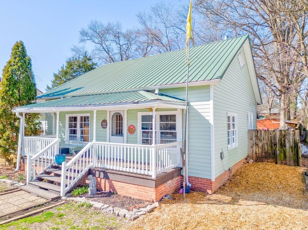 30 Oak St, Aragon, GA 30104