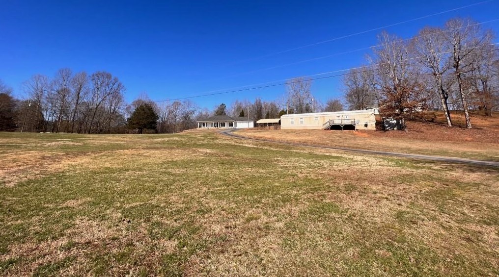 33 Crescent Dr, Dahlonega, GA 30533