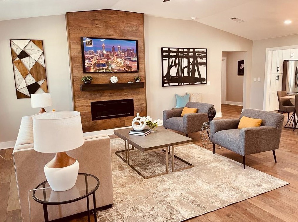 1233 Conway Rd, Decatur GA  30030-4569 exterior