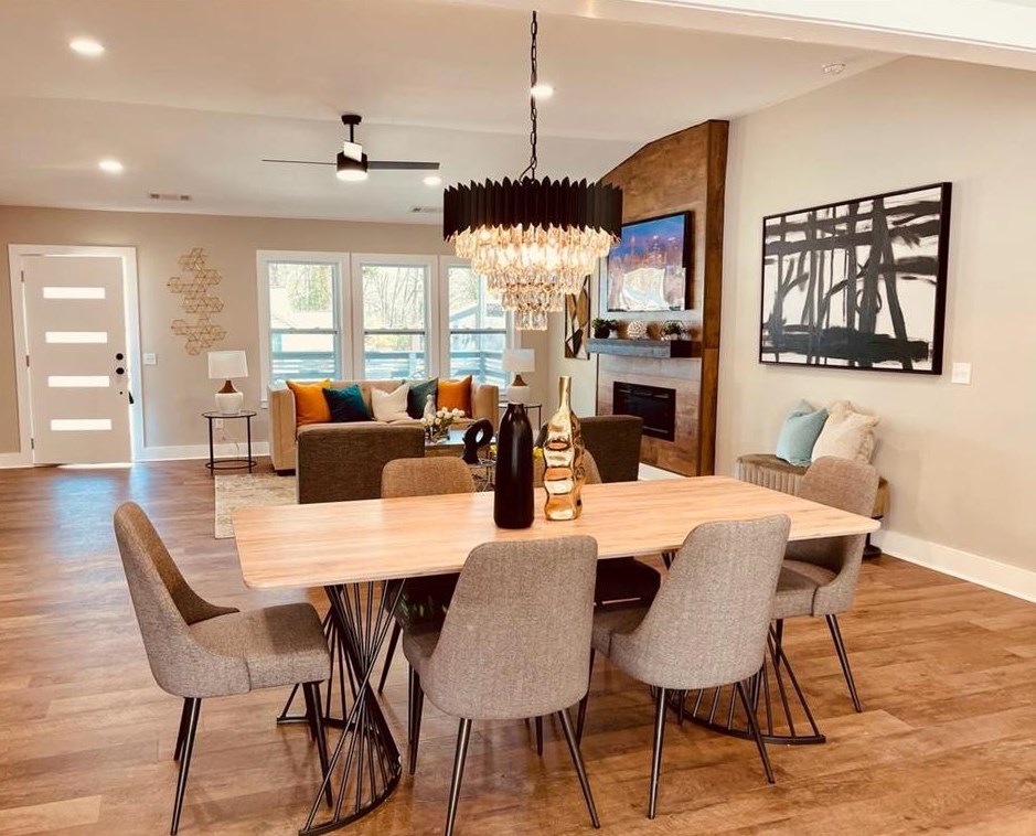 1233 Conway Rd, Decatur GA  30030-4569 exterior