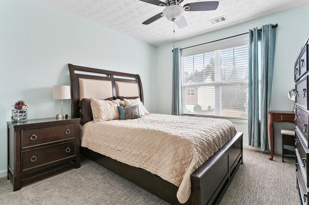 519 Oakside Pl, Acworth GA  30102-8812 exterior