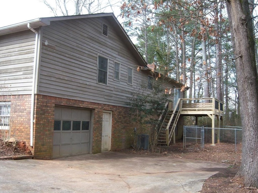 157 Sequoyah Cir, Holly Springs, GA 30115