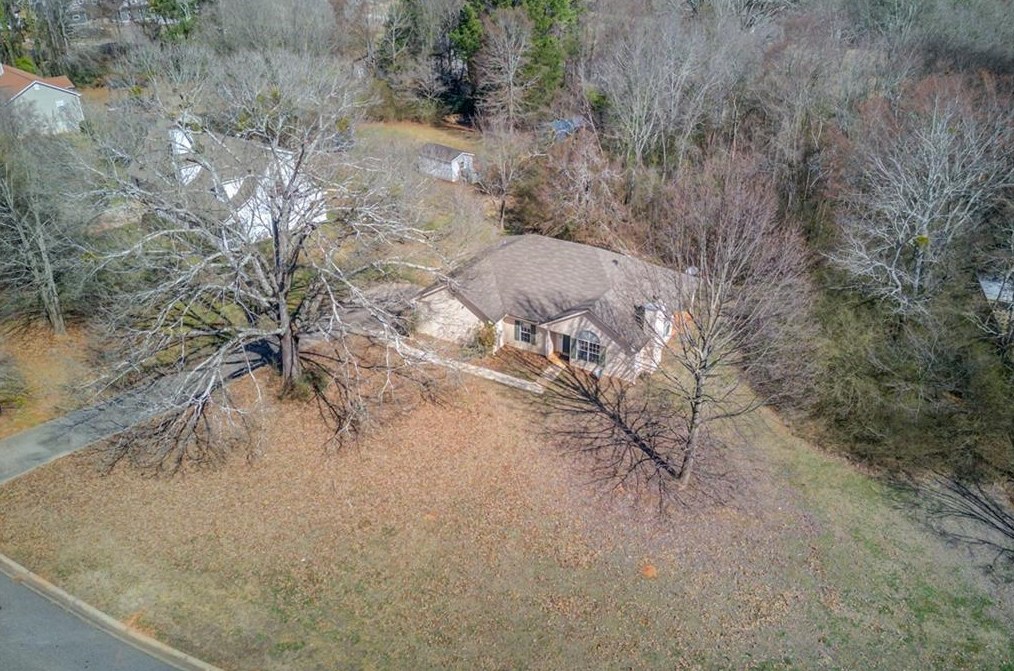 71 Will Clark Rd, Jefferson, GA 30549