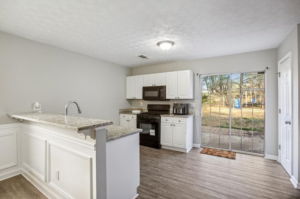 2161 Wingfoot Pl, Decatur GA  30035-2821 exterior