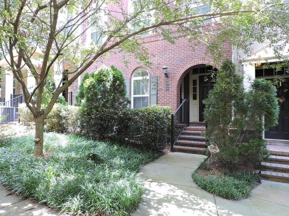 322 Perimeter Walk, Atlanta GA  30338-7504 exterior