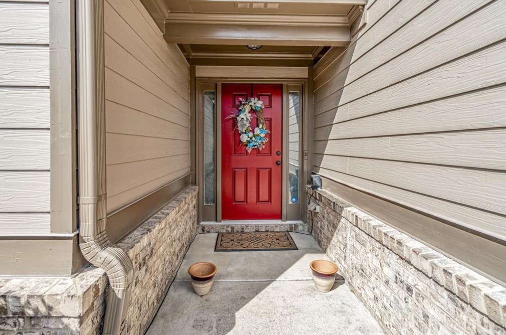 1938 Bridle Rd, Lawrenceville, GA 30043-2995