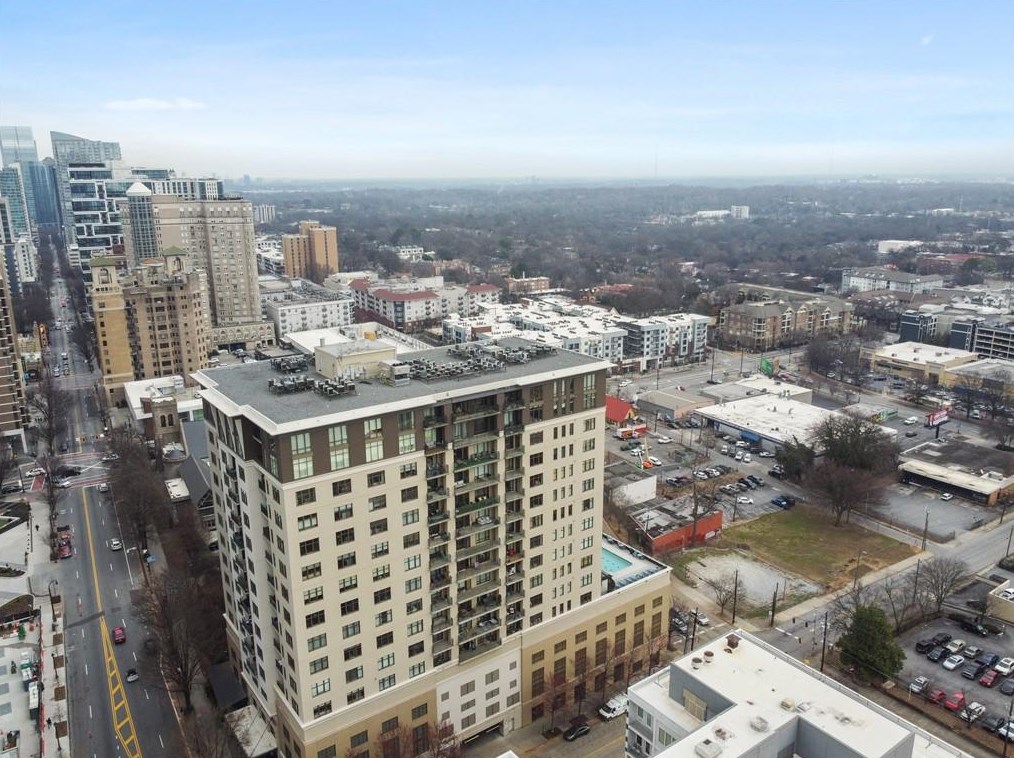565 Peachtree St, Atlanta GA  30308-3511 exterior