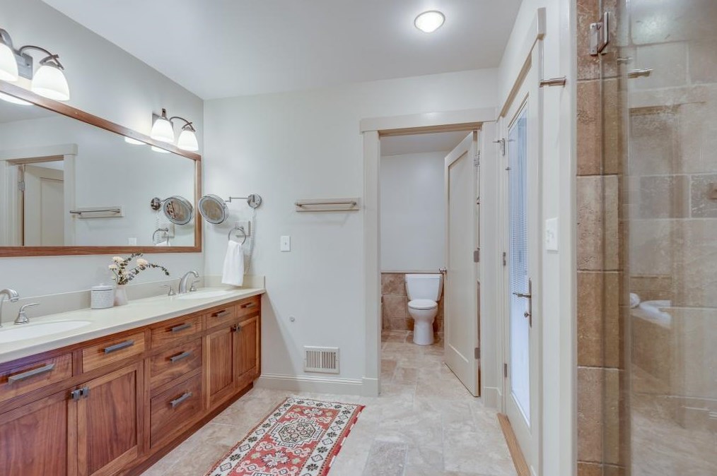 1745 Moonstone Ct, Decatur GA  30033-1411 exterior