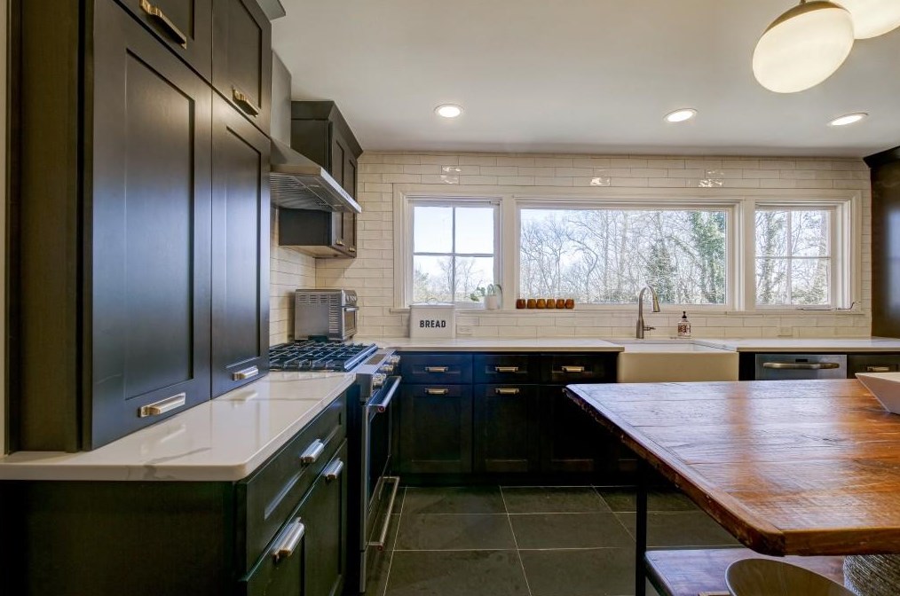 3716 Winters Hill Dr, Atlanta GA  30360-1329 exterior