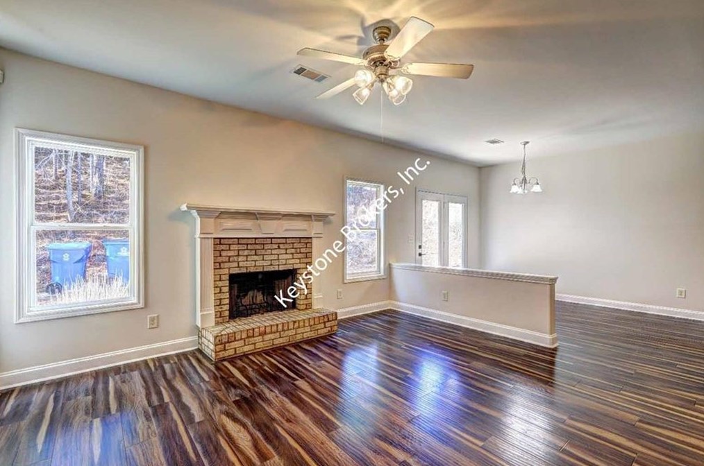 1661 Lily Valley Dr, Lawrenceville, GA 30045