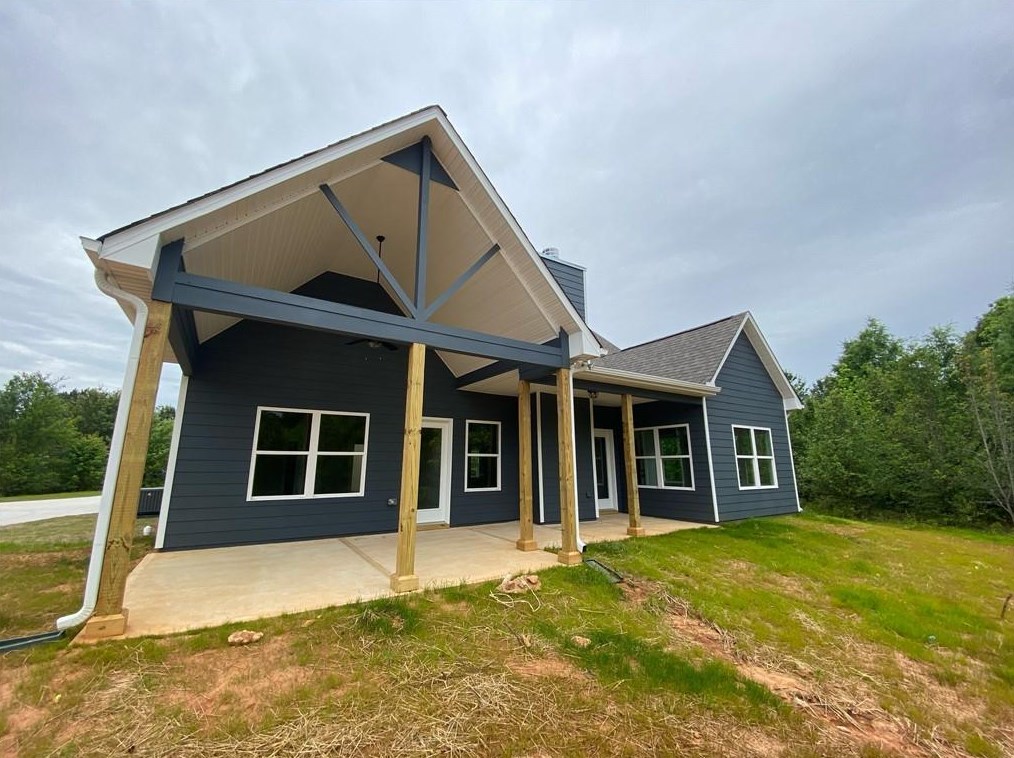 401 Savannah Drive, Mansfield, GA 30055