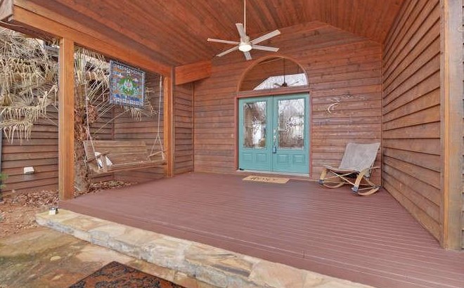 8910 Dicks Hill Pkwy, Mount Airy, GA 30563