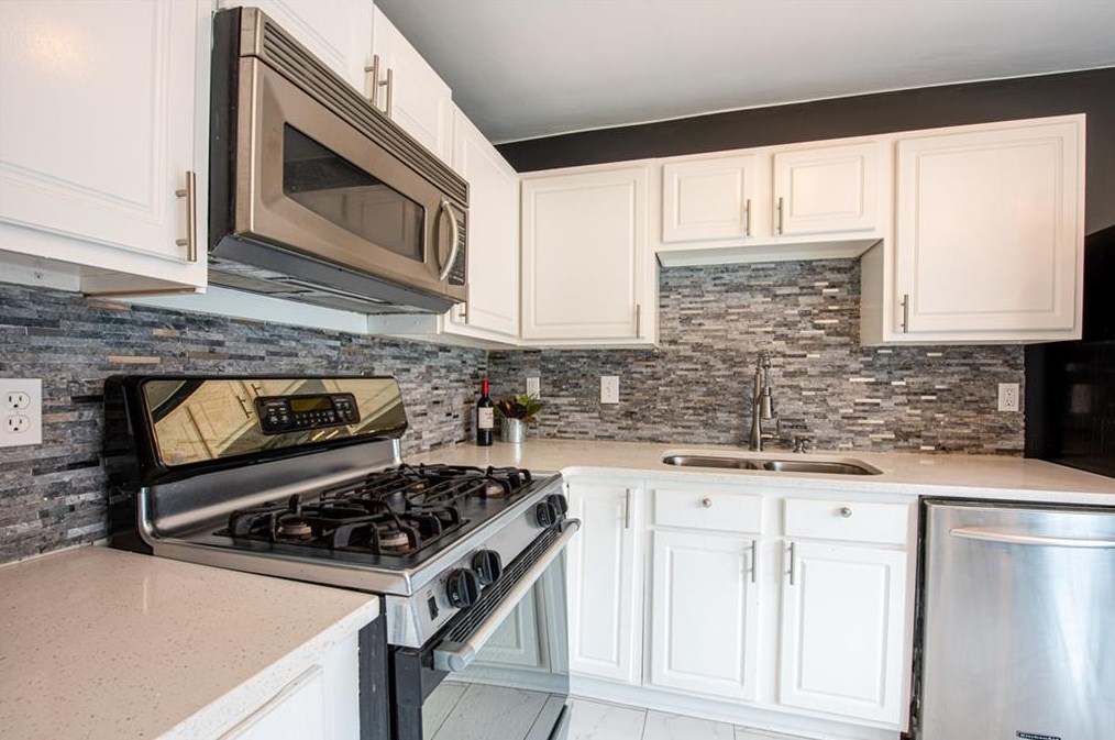 3877 Conley Downs Dr, Decatur GA  30034-4772 exterior