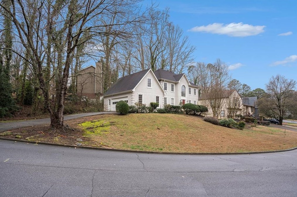 670 Wood Valley Trce, Roswell, GA 30076-2672