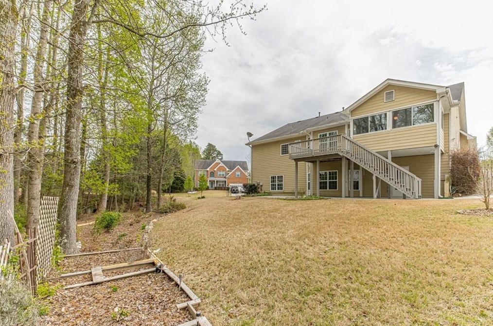 1736 Prospect View Dr, Lawrenceville, GA 30043-8350