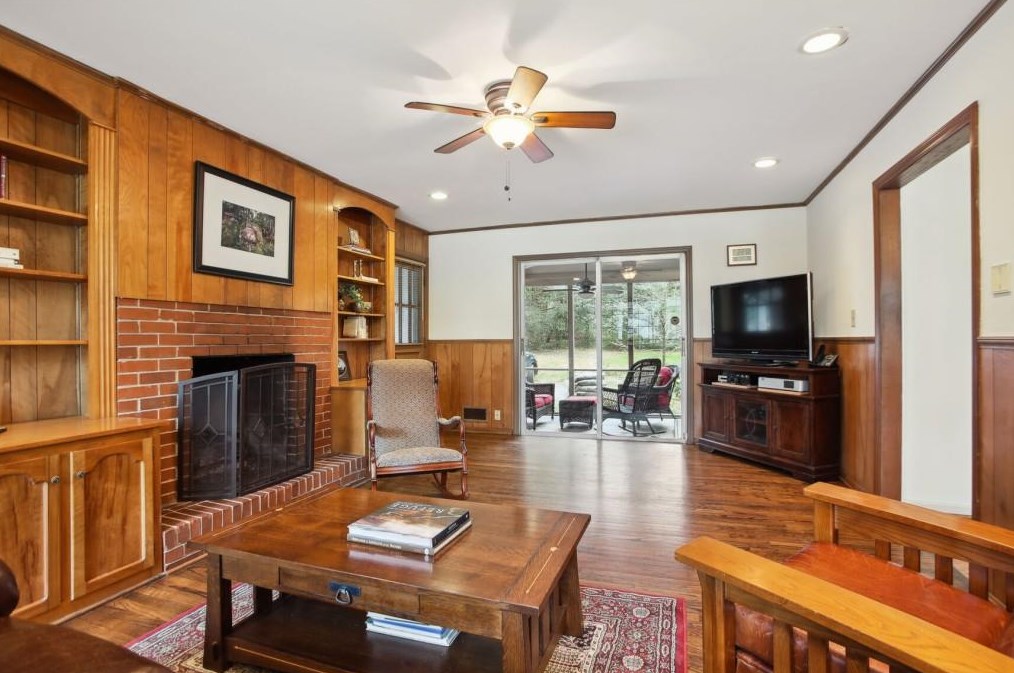 345 Durand Falls Dr, Decatur GA  30030-1019 exterior