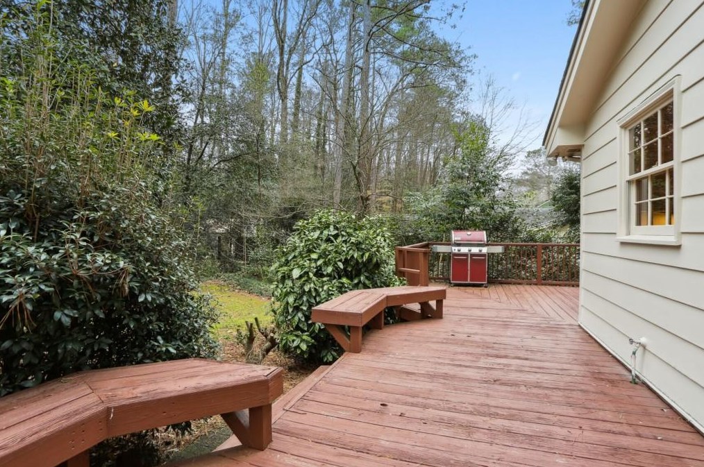 345 Durand Falls Dr, Decatur GA  30030-1019 exterior