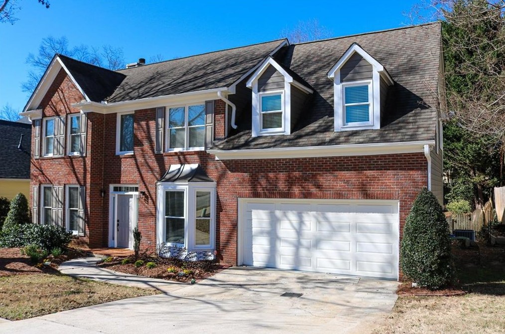 1470 Crescent Walk, Decatur GA  30033-2401 exterior