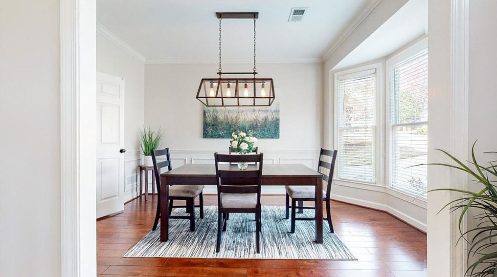 1470 Crescent Walk, Decatur GA  30033-2401 exterior