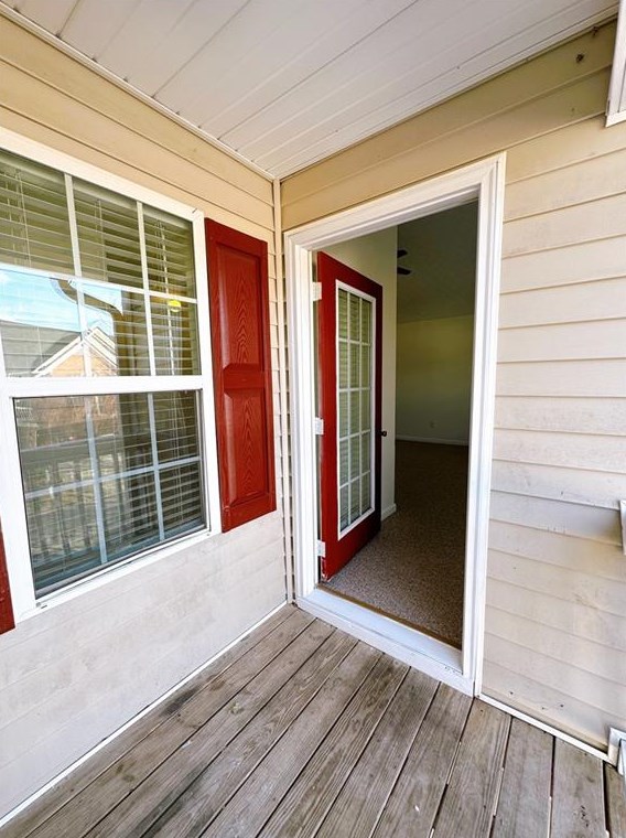 4635 Grand Central Pkwy, Decatur GA  30035-2253 exterior