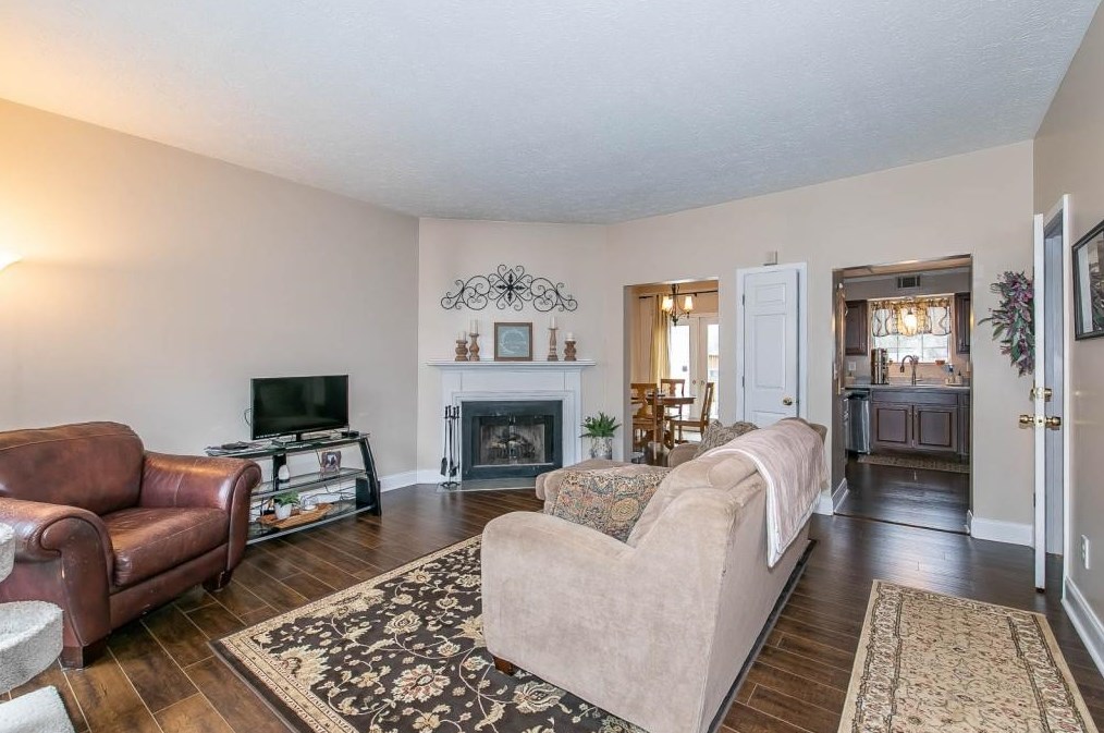 807 Wedgewood Way, Atlanta GA  30350-2067 exterior