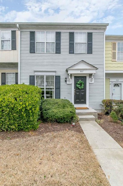 807 Wedgewood Way, Atlanta GA  30350-2067 exterior