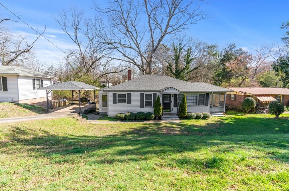 1388 Enota Ave, Gainesville, GA 30501-2269