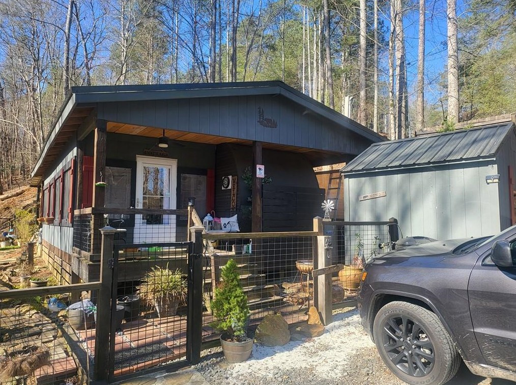 49 31st St, Ellijay, GA 30540