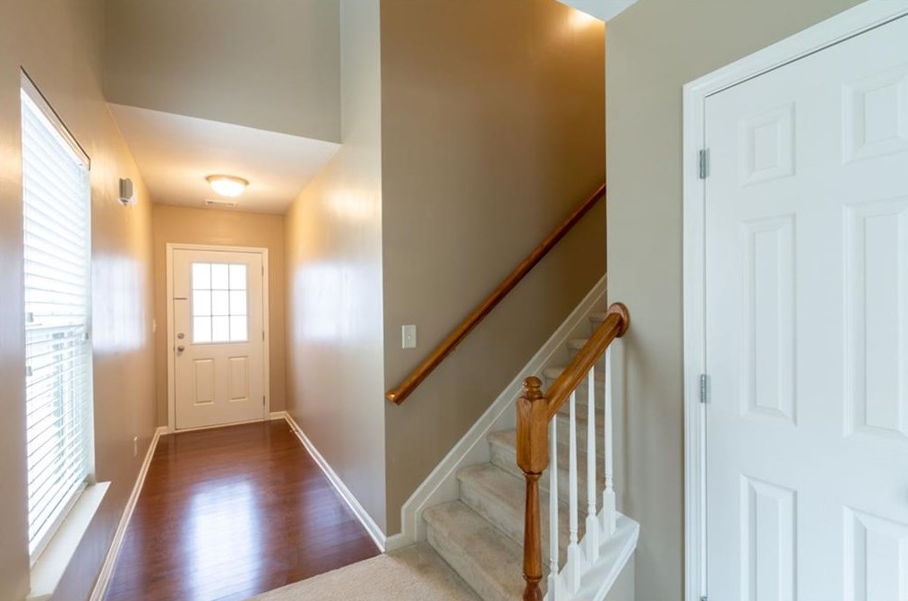 1314 Pointcrest Ln, Grayson, GA 30017-4293