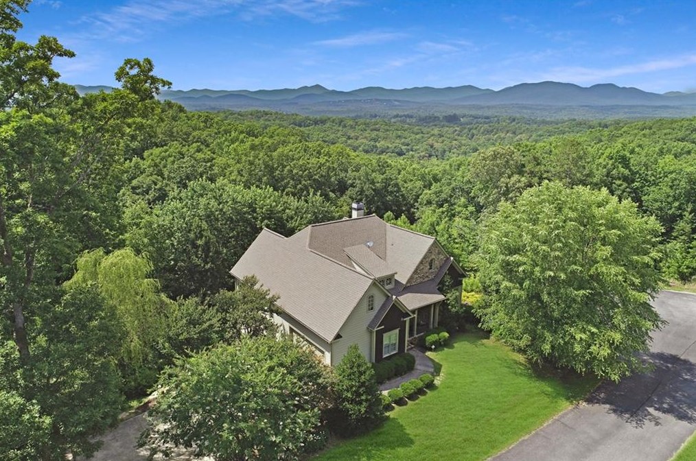 393 Teel Mountain Dr, Cleveland, GA 30528
