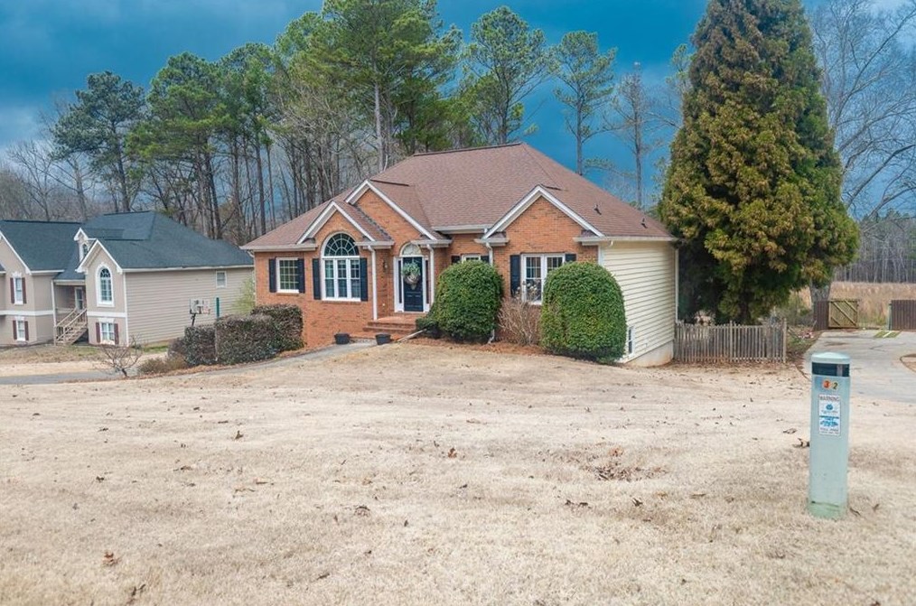 34 Hampton Dr, White, GA 30184